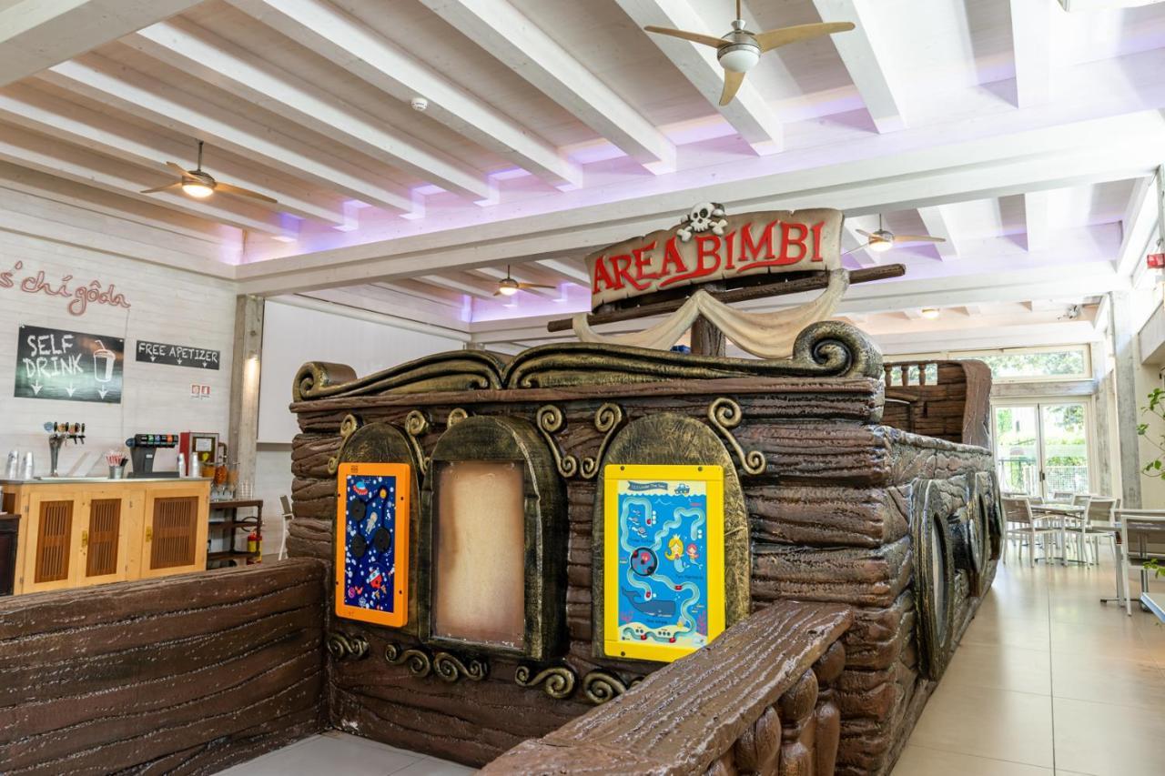 Hotel Rosalba - Valentini Family Village Bellaria – Igea Marina Kültér fotó