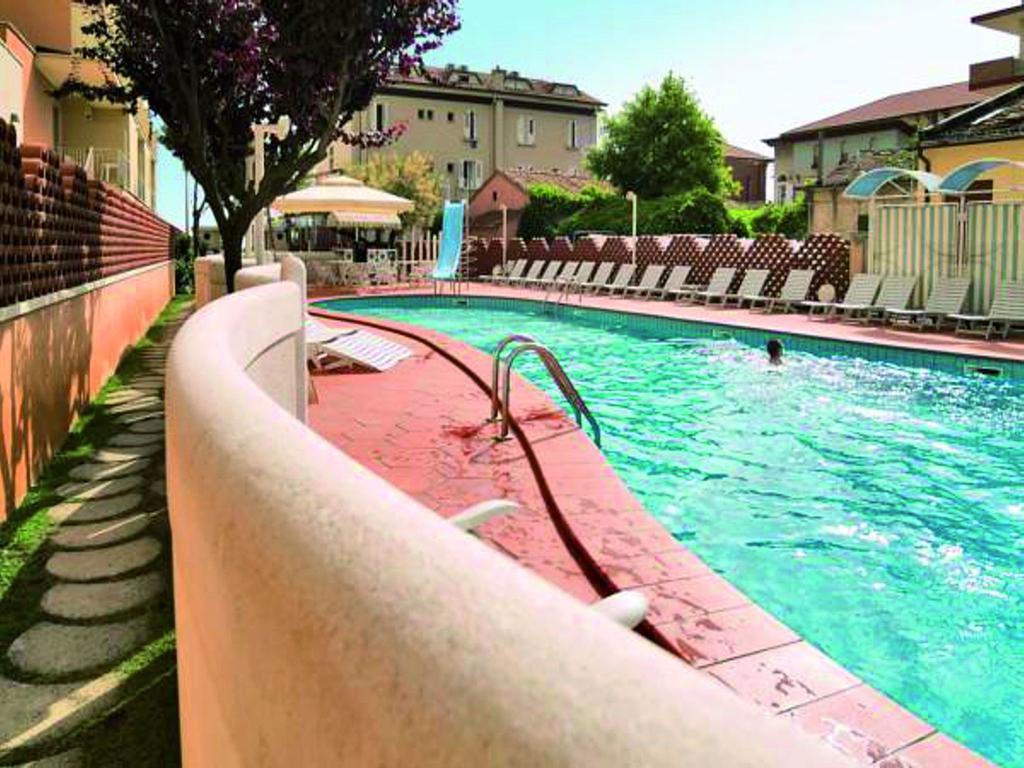 Hotel Rosalba - Valentini Family Village Bellaria – Igea Marina Kültér fotó